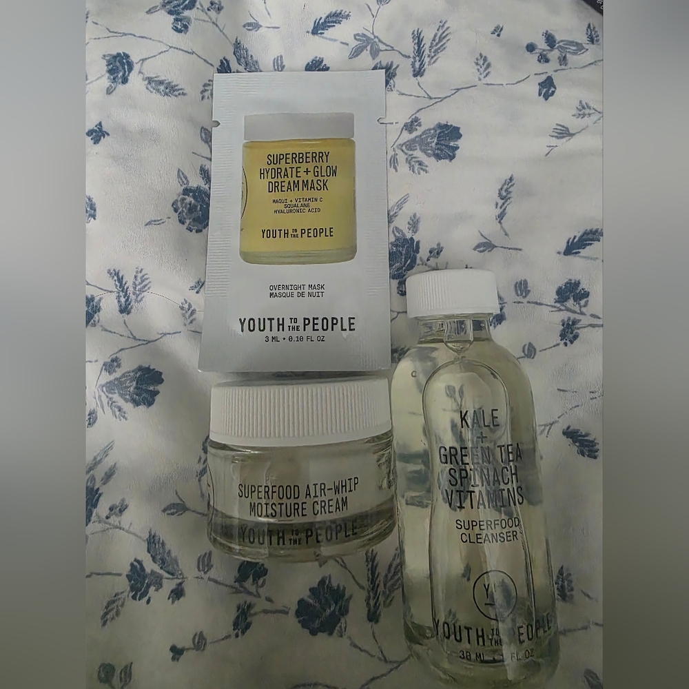 Youth To The People Sephora Mini Bundle - Cleanse & Hydrate Skincare Set - Picture 4 of 4